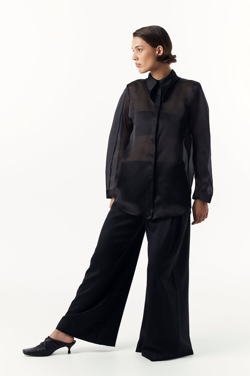 Чорна блуза з органзи
